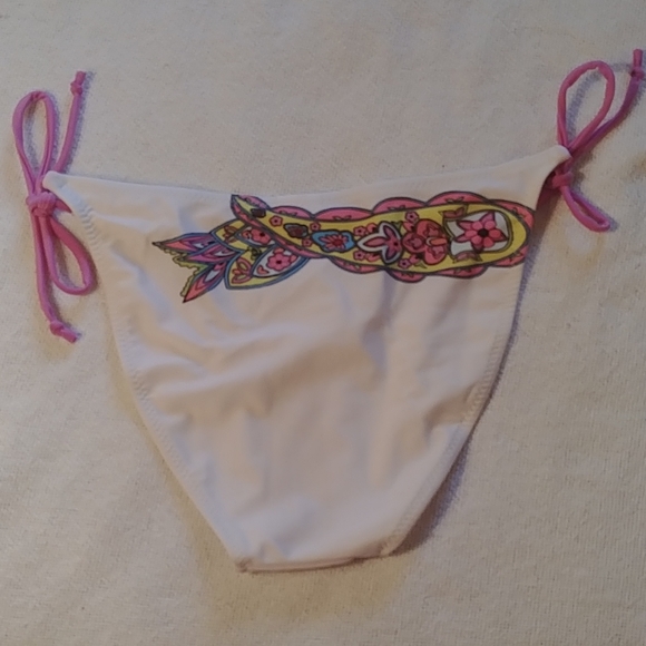 NWOT White Pattern Bikini - Picture 3 of 7